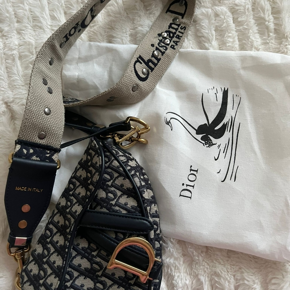 Bag - Picture 2 of 3